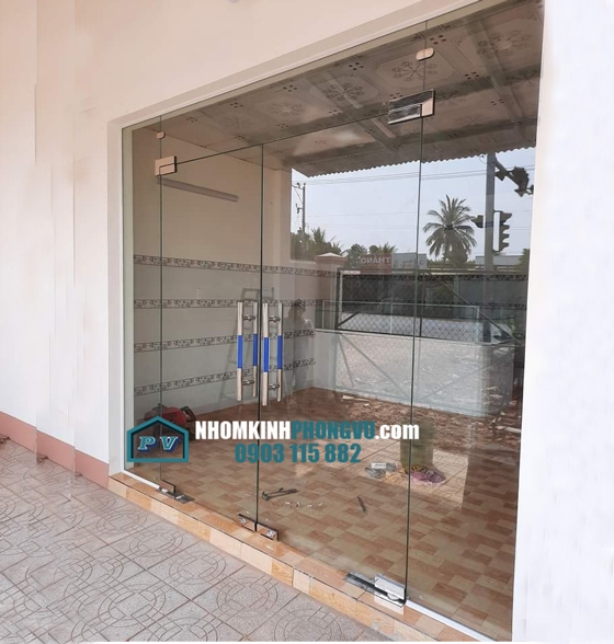 Lắp đặt cửa kính cường lực mặt tiền tại đường Võ Thị Sáu, TP Tây Ninh